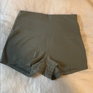 Lululemon Align shorts 2” inseem size 6